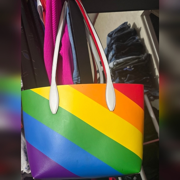 🌈🌈Kate Spade Rainbow Pride Reversible Tote Bag Handbag & Zip Pouch Clutch Set - Picture 3 of 10